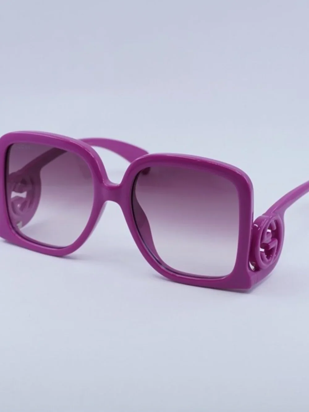 Gucci GG1326S 004 Sunglasses Fuchsia Square Frame, Violet Gradient Lenses